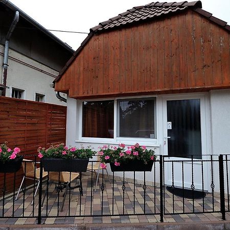 Luca Apartman Apartment Balatonlelle Ngoại thất bức ảnh