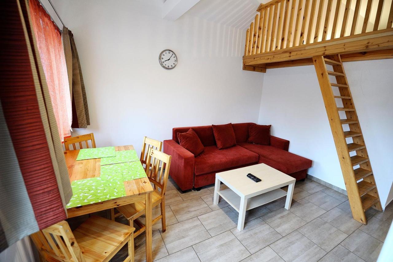 Luca Apartman Apartment Balatonlelle Ngoại thất bức ảnh